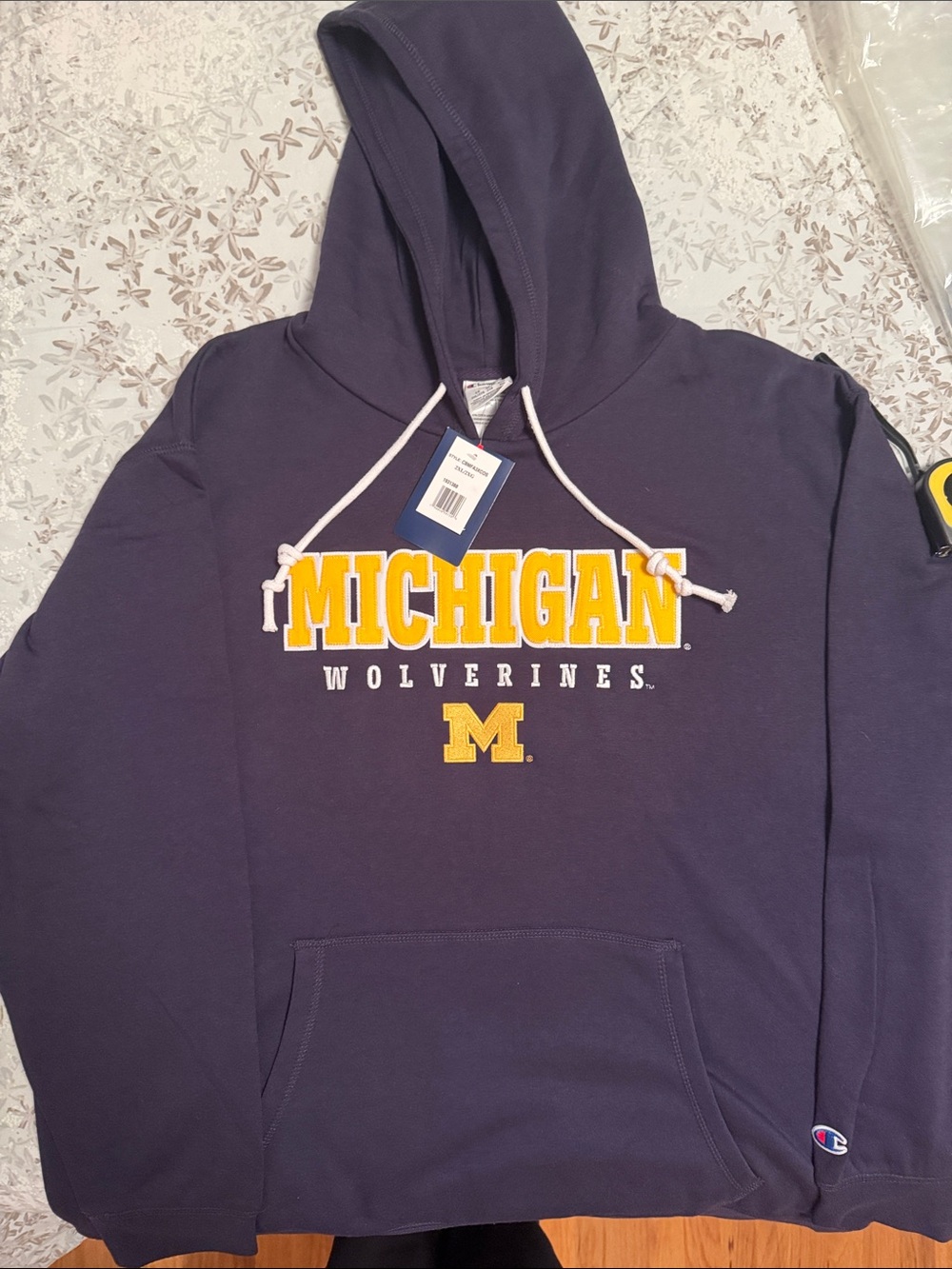 NWT Champion Men's Michigan Wolverines Navy and Yellow Zip-Up Hoodie